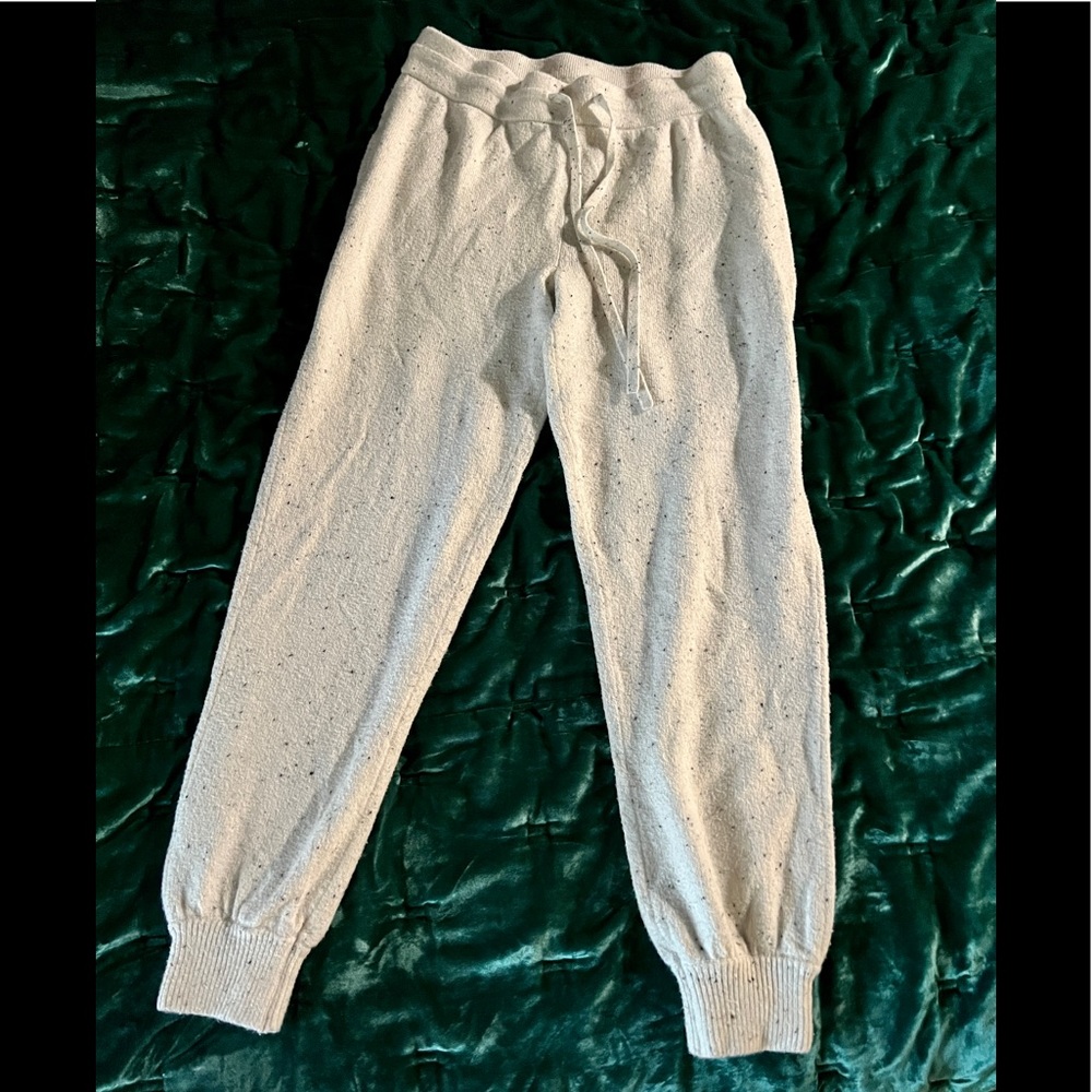 LOFT Lou & Grey Speckled Cream Joggers Size Medium